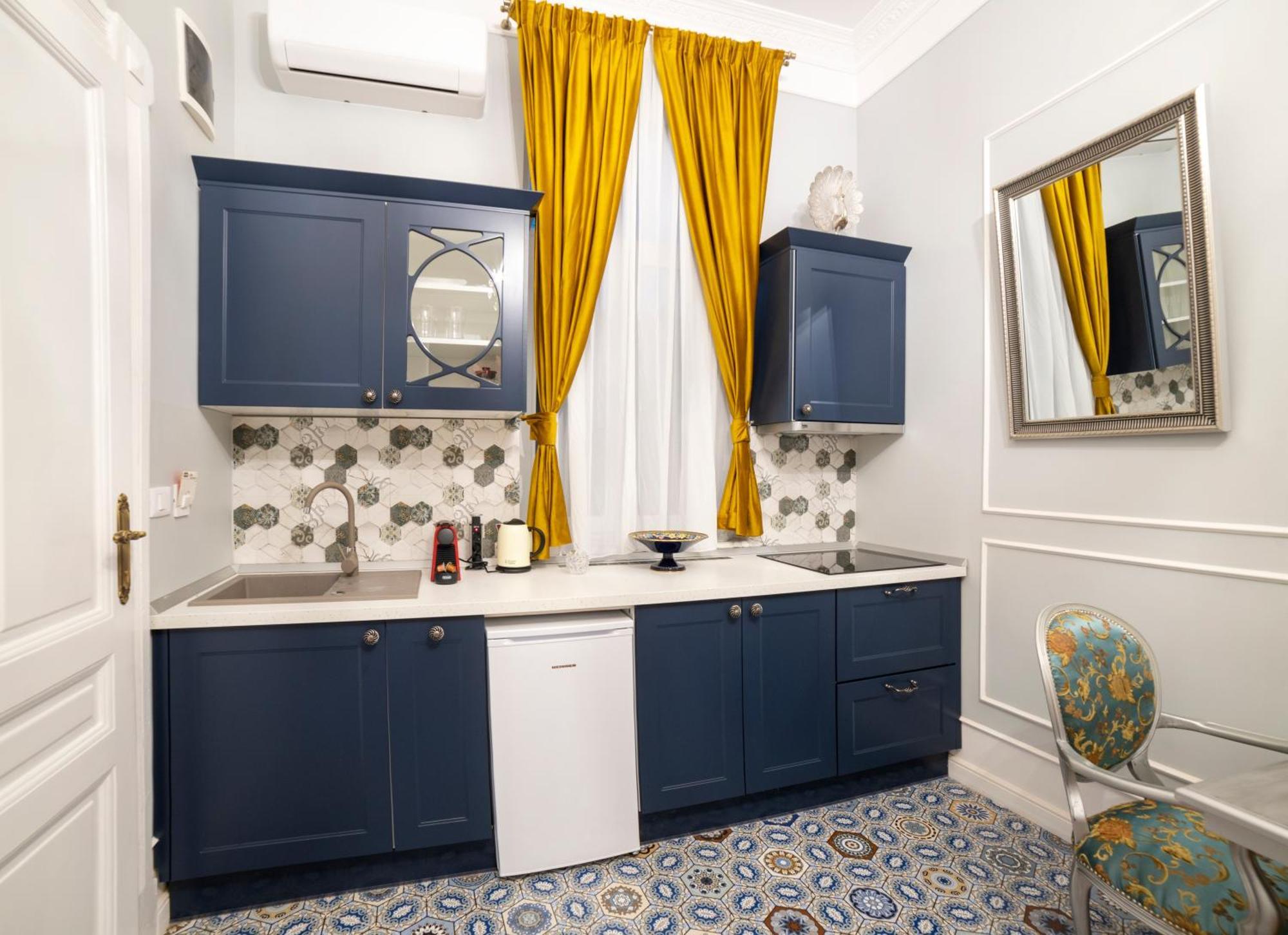 Aesthetic Pleasure - Central Downtown Apartments Oradea Bagian luar foto