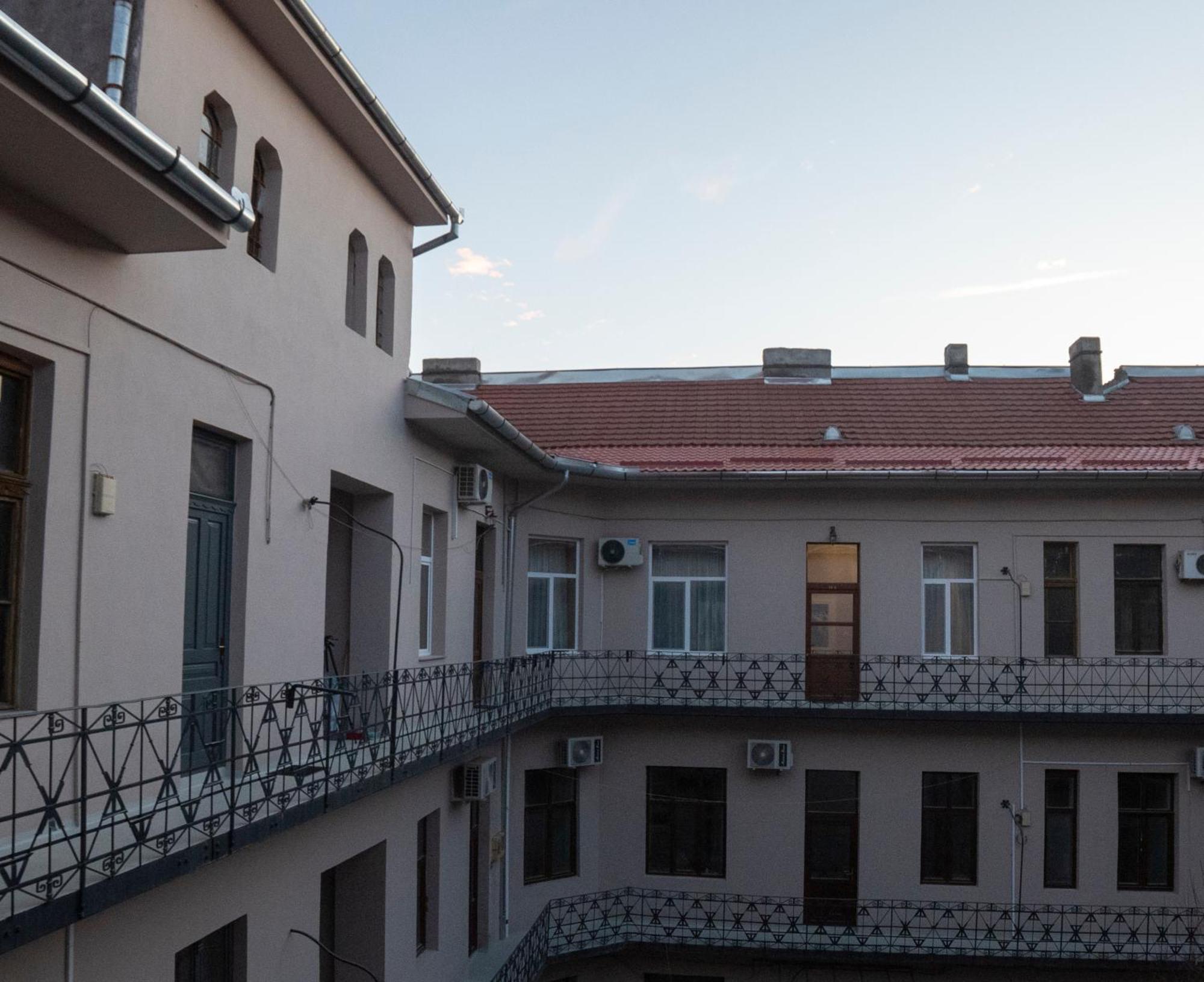 Aesthetic Pleasure - Central Downtown Apartments Oradea Bagian luar foto